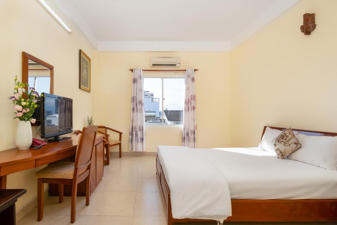 Thanh Lan Riverside Hotel Дананг Екстер'єр фото